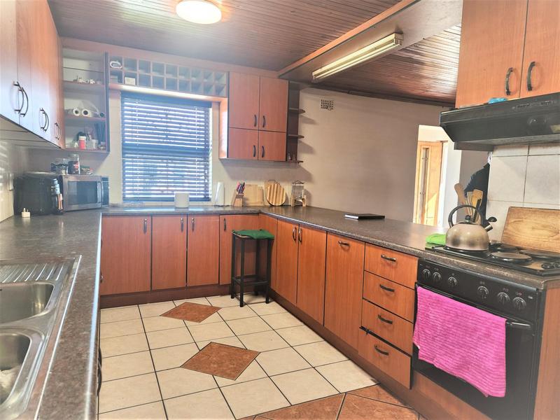8 Bedroom Property for Sale in Belgravia Western Cape